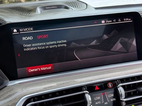Used 2021 BMW X6 M w/ Executive Package AWD/4WD image 7