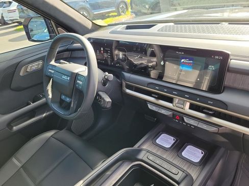 New 2027 Kia Telluride SX Prestige w/ Towing Package AWD/4WD image 8