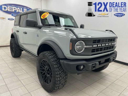 Used 2024 Ford Bronco Black Diamond AWD/4WD image 1