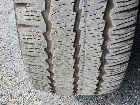 Used 2024 Ford Transit 250 148 Medium Roof w/ Load Area Protection Package image 11