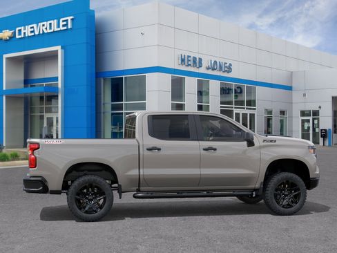 New 2026 Chevrolet Silverado 1500 Custom Trail Boss AWD/4WD image 5