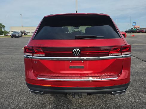 Used 2025 Volkswagen Atlas SE FWD image 5