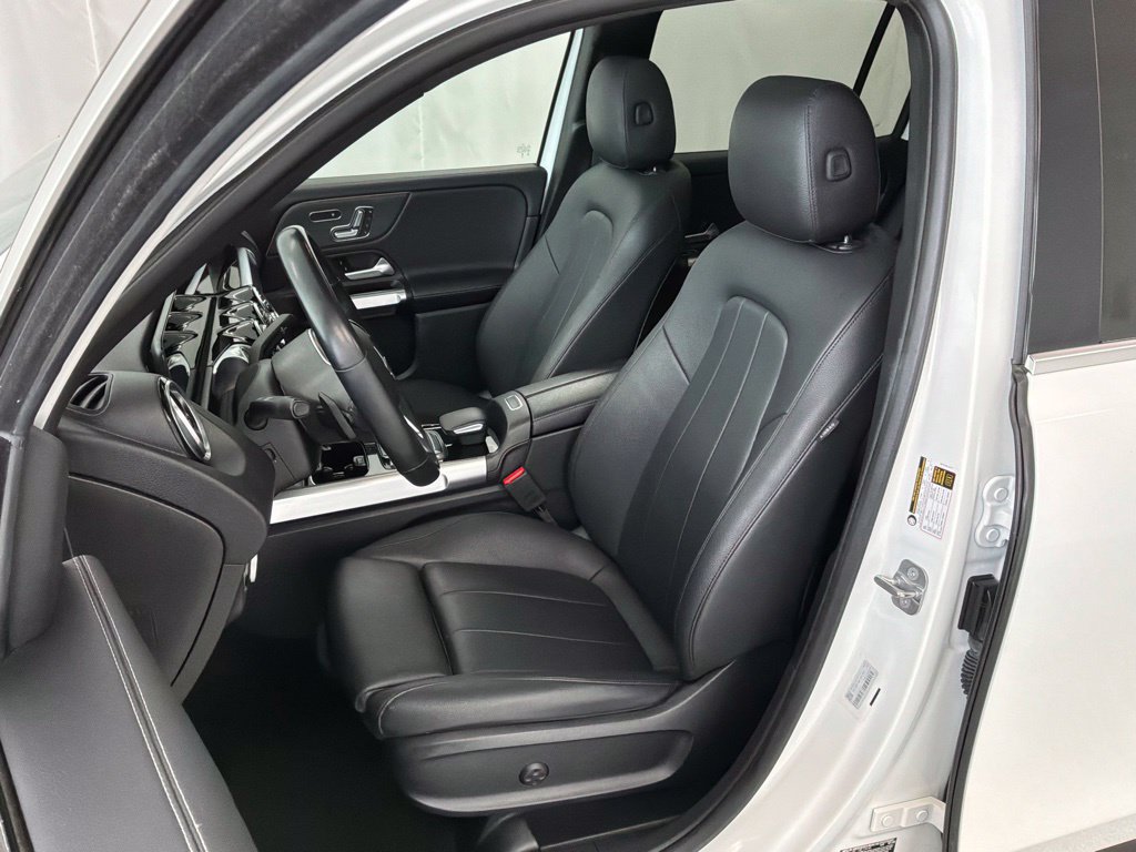 Used 2023 Mercedes-Benz GLB 250 image 25