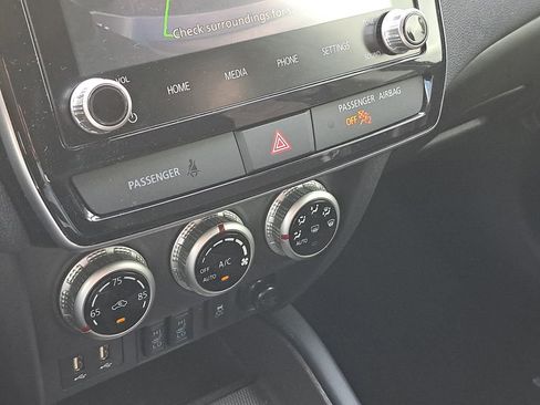 Used 2022 Mitsubishi Outlander Sport SE image 26