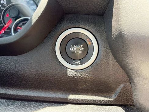 Used 2021 RAM 1500 Big Horn RWD image 25