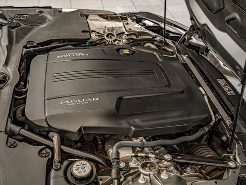 Used 2020 Jaguar F-TYPE Coupe image 40