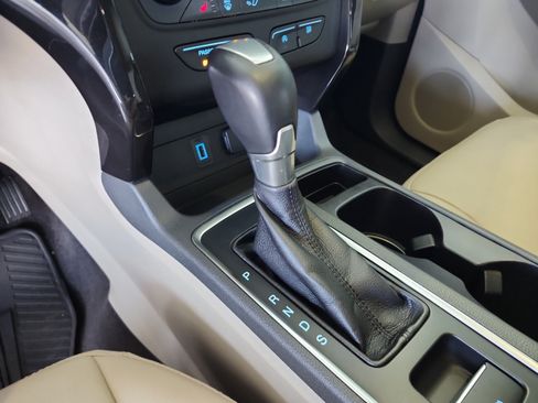 Used 2017 Ford Escape Titanium FWD image 14