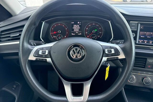 Used 2019 Volkswagen Jetta SE FWD image 21