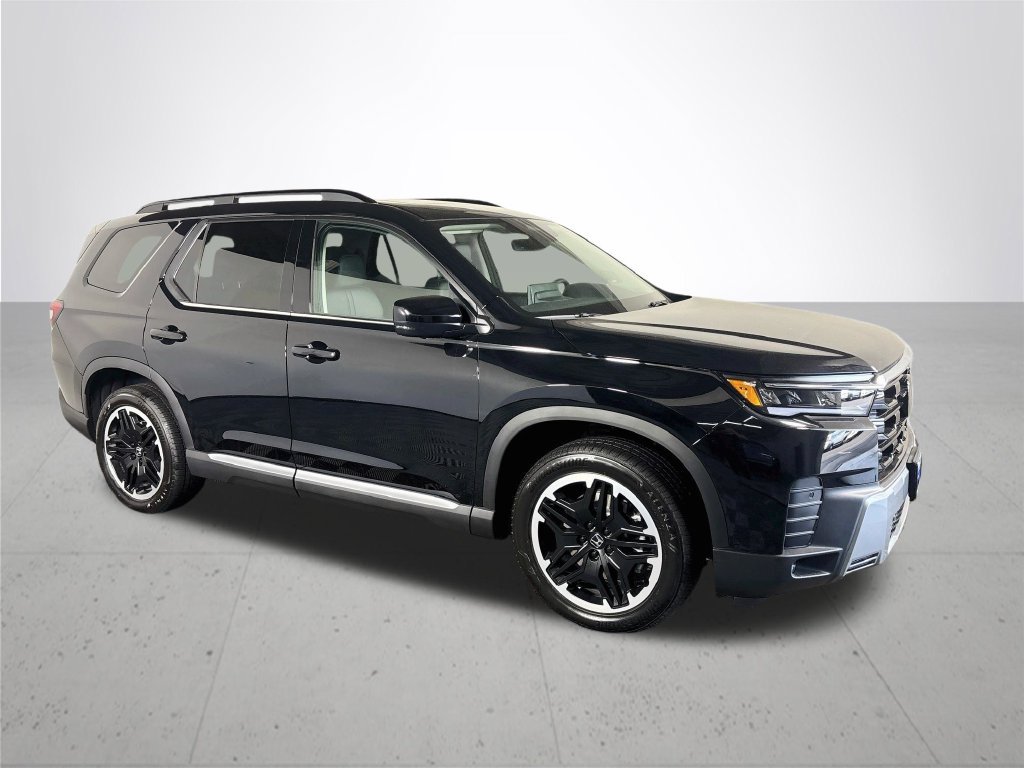New 2026 Honda Pilot Touring image 4