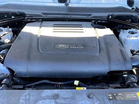 Used 2025 Land Rover Defender 110 S image 34