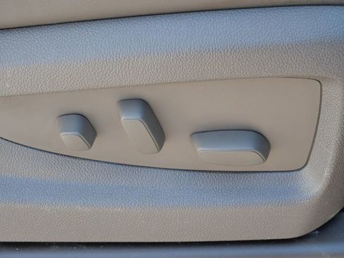 Used 2016 GMC Yukon XL Denali w/ Open Road Package image 19