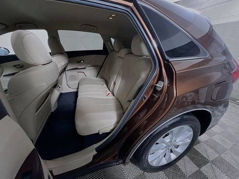 Used 2014 Toyota Venza LE image 27