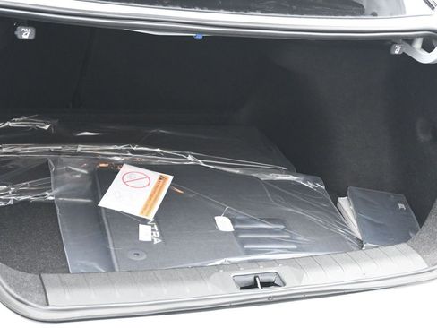 New 2026 Nissan Sentra SR w/ SR Premium Package FWD image 20
