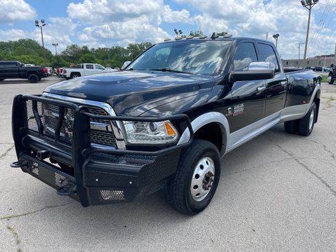 Used 2018 RAM 3500 Laramie image 1