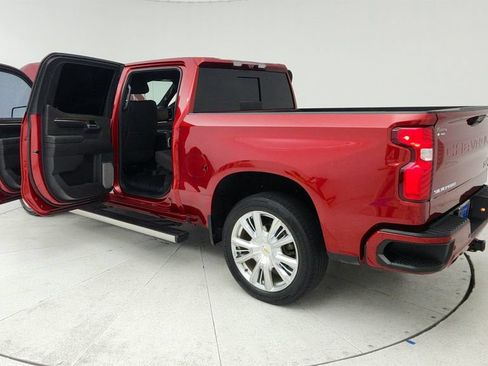 Used 2024 Chevrolet Silverado 1500 High Country w/ High Country Premium Package AWD/4WD image 11