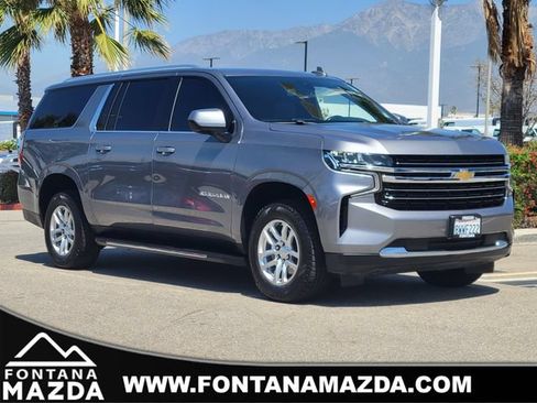 Used 2021 Chevrolet Suburban LT RWD image 1