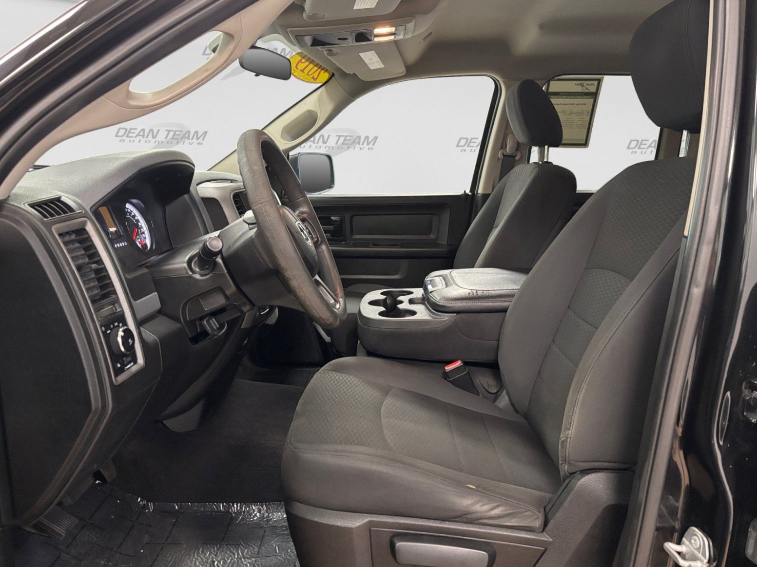 Used 2019 RAM 1500 Express AWD/4WD image 9