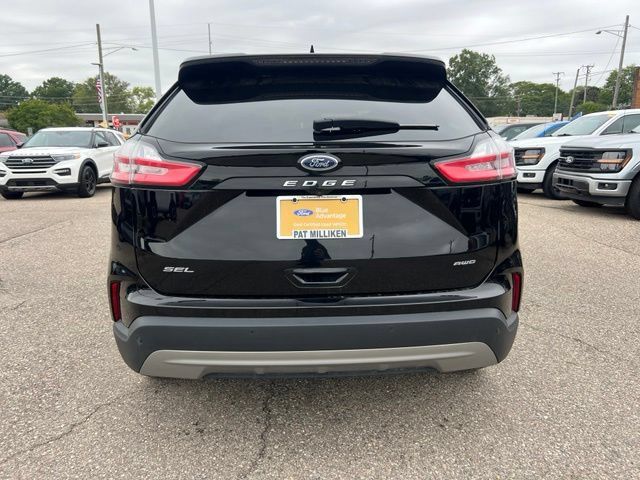 Certified 2024 Ford Edge SEL w/ Convenience Package AWD/4WD image 5