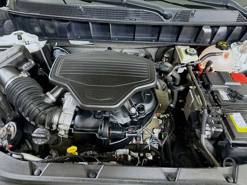 Used 2018 Cadillac XT5 AWD image 34