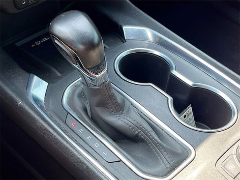 Used 2022 Chevrolet Traverse Premier w/ Redline Edition image 17