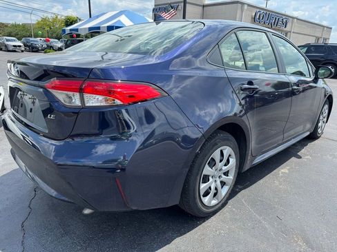 Used 2021 Toyota Corolla LE w/ Carpet Mat Package (TMS) FWD image 5
