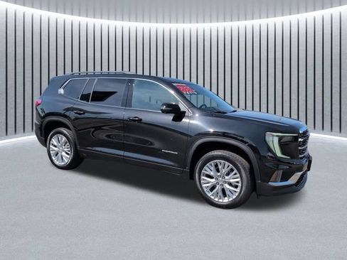 Certified 2025 GMC Acadia Elevation w/ Elevation Premium Package FWD image 3