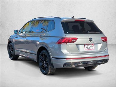 Used 2022 Volkswagen Tiguan SE R-Line image 7