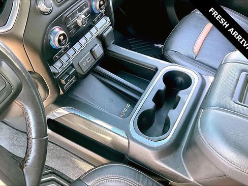 Used 2020 GMC Sierra 2500 AT4 w/ AT4 Premium Package image 18