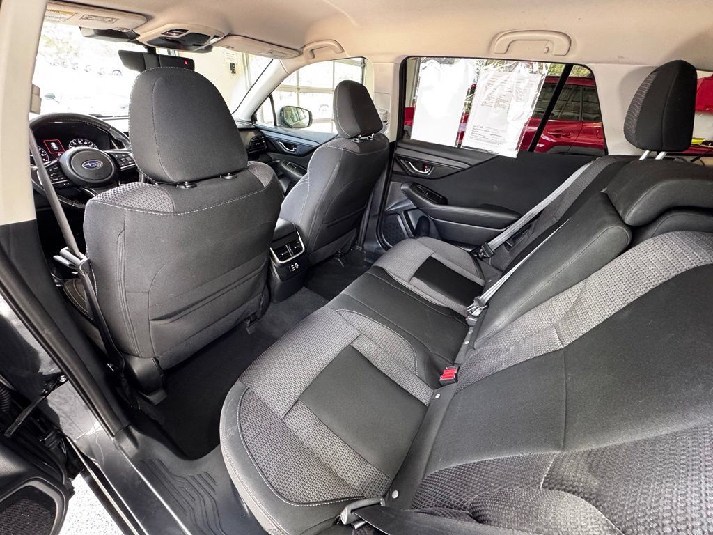 Used 2024 Subaru Outback Premium AWD/4WD image 40