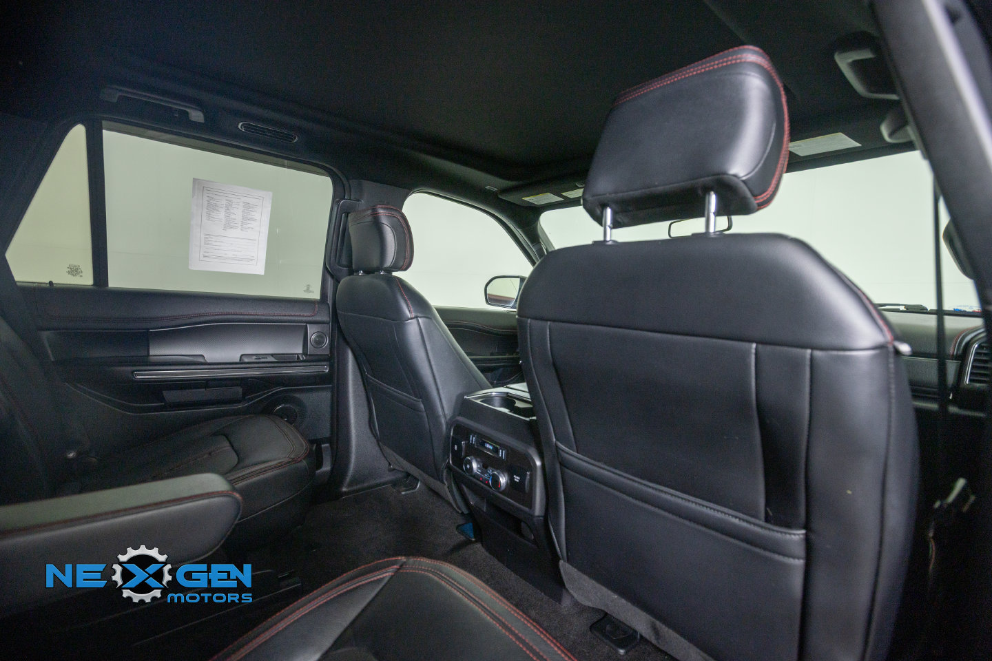 Used 2019 Ford Expedition Limited w/ Equipment Group 303A AWD/4WD image 44
