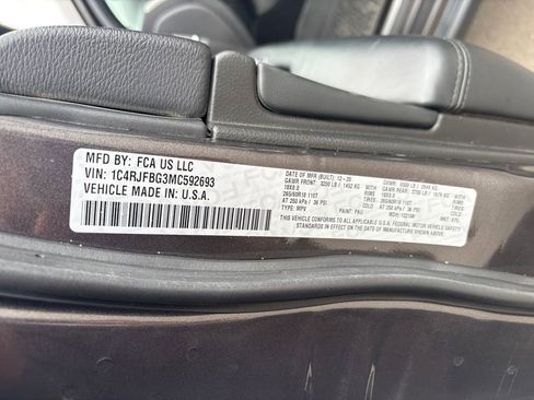 Used 2021 Jeep Grand Cherokee Limited AWD/4WD image 28
