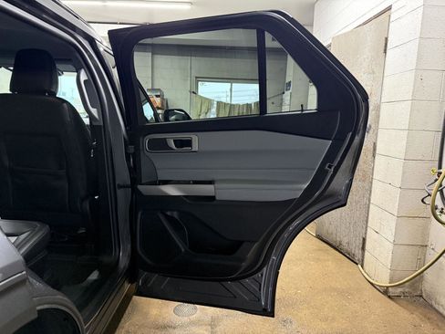 Used 2023 Ford Explorer XLT w/ Equipment Group 202A image 20