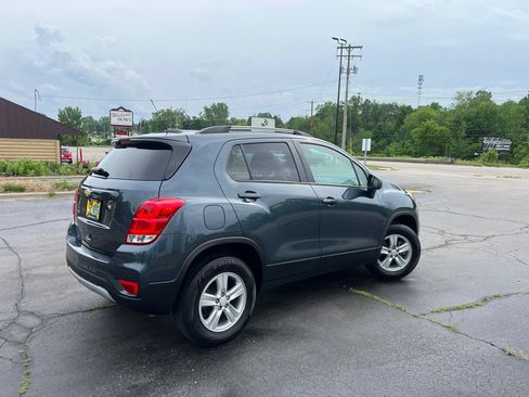 Used 2022 Chevrolet Trax LT w/ Driver Confidence Package AWD/4WD image 9