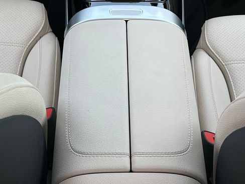 Certified 2023 Mercedes-Benz C 300 4MATIC Sedan image 31