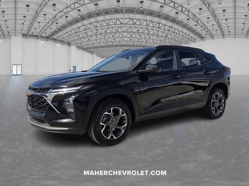 Used 2024 Chevrolet Trax LT image 3