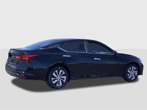 New 2025 Nissan Altima 2.5 S image 5