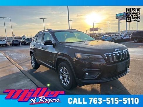 Used 2019 Jeep Cherokee Latitude Plus w/ Cold Weather Group image 1