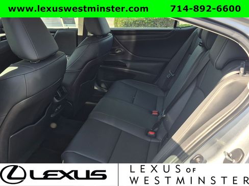 Used 2025 Lexus ES 300h w/ Premium Package FWD image 14