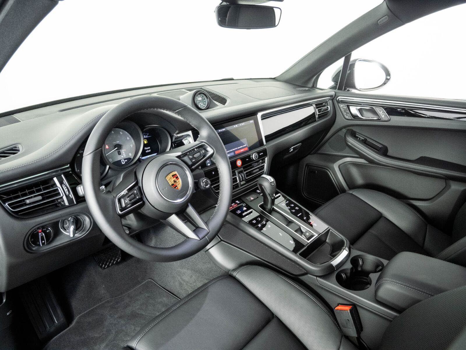 New 2026 Porsche Macan S AWD/4WD image 4
