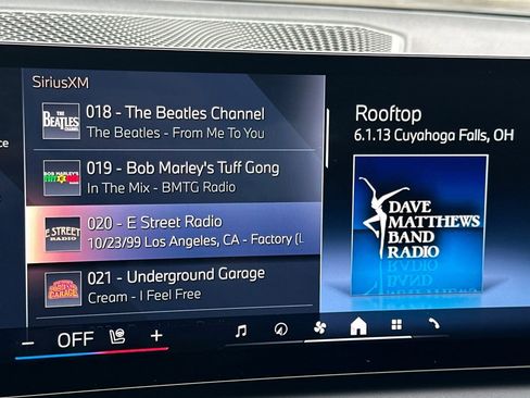 Used 2025 BMW 230i Coupe w/ Convenience Package image 22