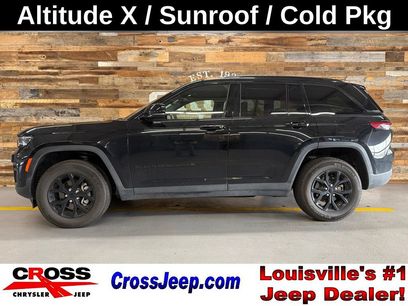 Used 2025 Jeep Grand Cherokee Altitude