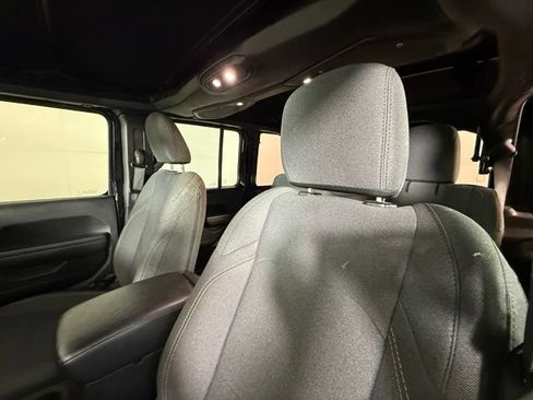 Used 2024 Jeep Wrangler Unlimited Sport AWD/4WD image 15