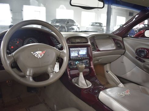 Used 2003 Chevrolet Corvette Convertible w/ Preferred Equipment Group1 image 11