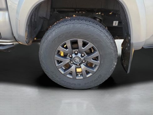 Used 2021 Toyota Tacoma SR5 image 27