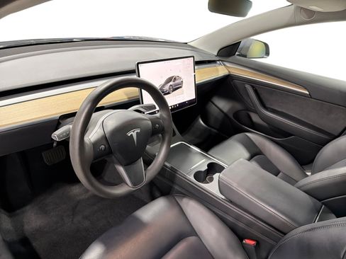 Certified 2023 Tesla Model 3 Standard Range RWD image 9