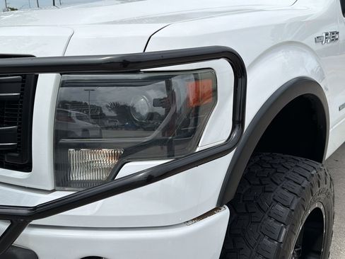 Used 2014 Ford F150 FX4 w/ Equipment Group 402A Luxury AWD/4WD image 10