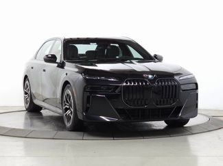 Used 2026 BMW 760i xDrive w/ Executive Package AWD/4WD video 1