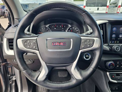 Used 2024 GMC Terrain SLT FWD image 19