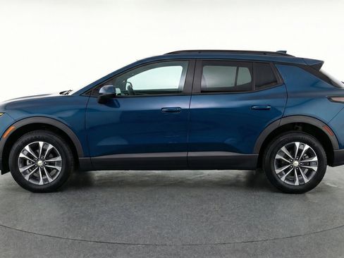 Used 2025 Chevrolet Equinox LT image 5