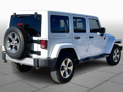 Certified 2018 Jeep Wrangler Unlimited Sahara image 12